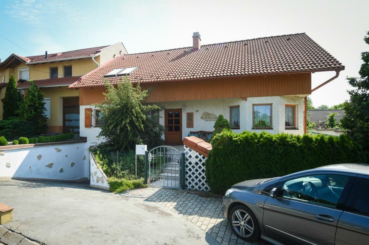 Haus Lucia Apartment Eger Exterior photo